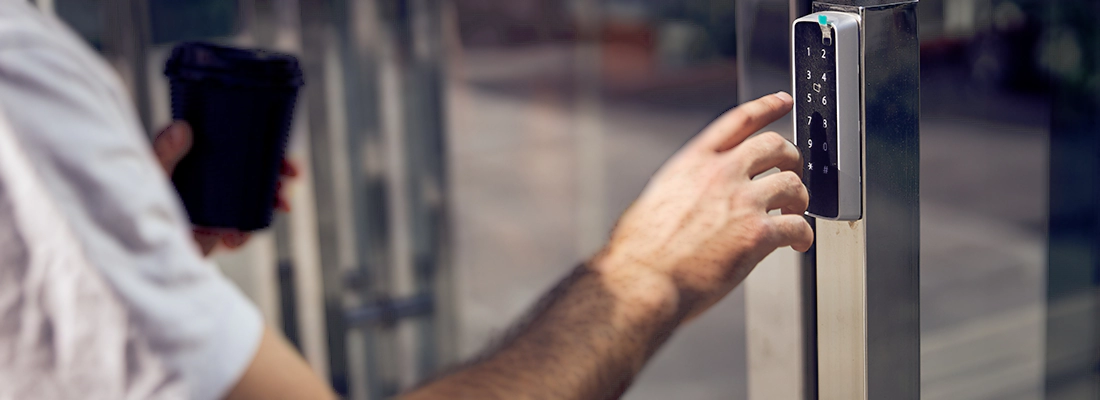Enhance Storefront Security with Access Control Systems in Bloomingdale, FL