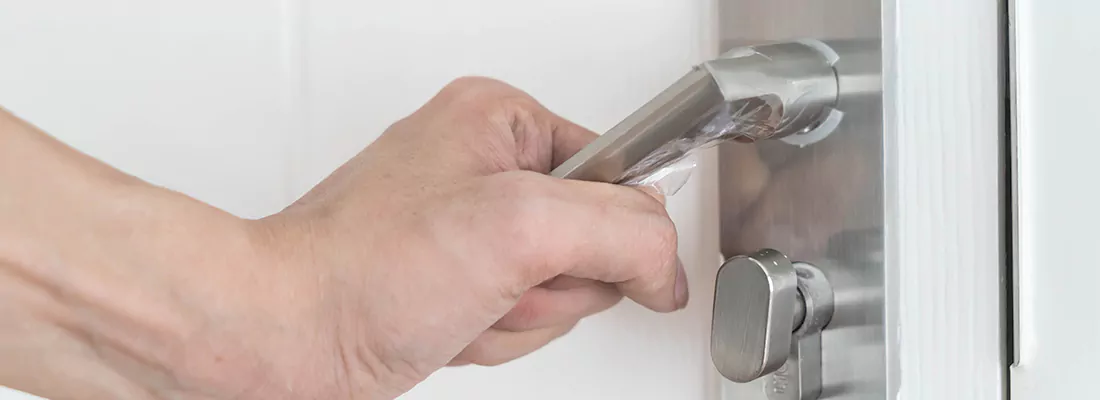 Expert Garage Door Opener Repair and Installation in Bloomingdale, FL