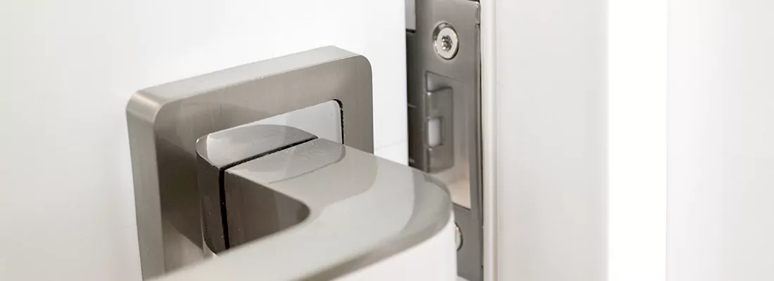 Seamless Integration of Magnetic Locks with Access Control Systems in Bloomingdale, FL