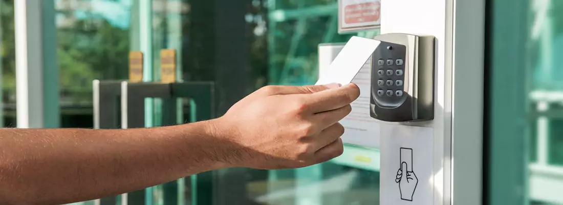 The Best Access Control Features for Properties in Bloomingdale, FL